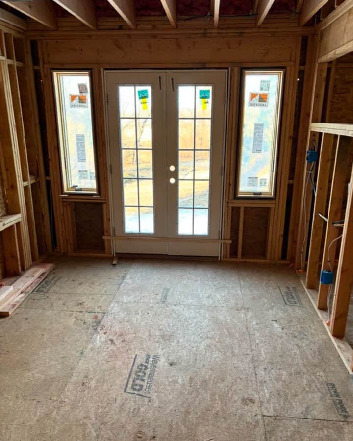 sunroom-addition-on-house