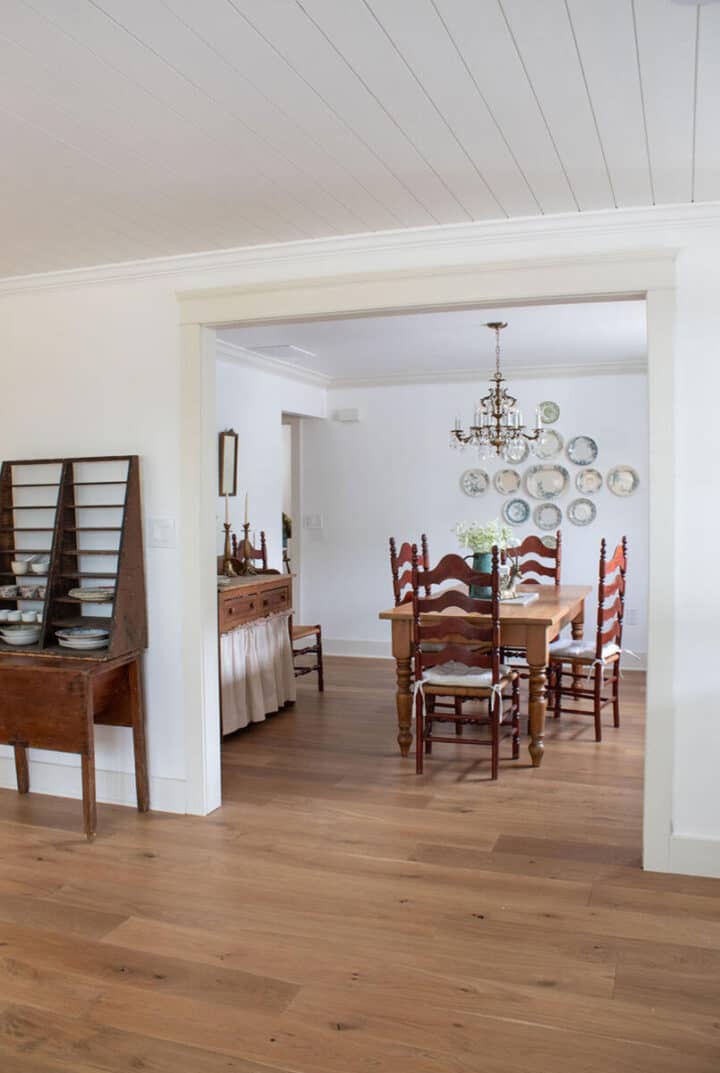 vintage-country-cottage-dining-room-ideas and how to hang plates on wall - dining room wall plates