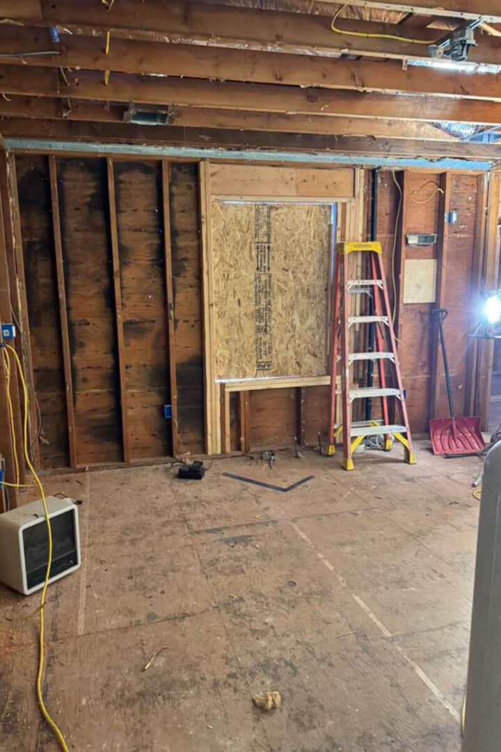 future-dining-room-area-under-construction renovation process