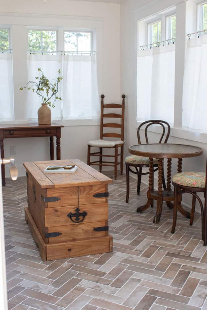 affordable-window-treatments-sunroom