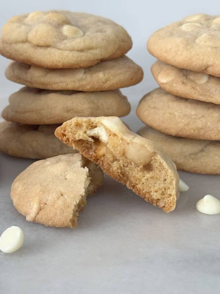 white-chocolate-macadamia-cookie-recipe
