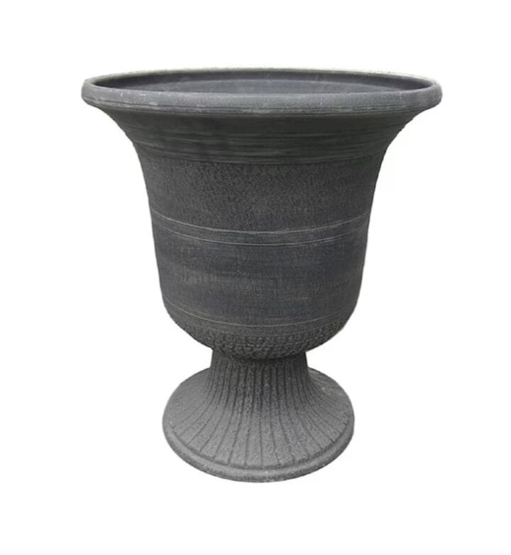 pedestal-planters - patio decor ideas