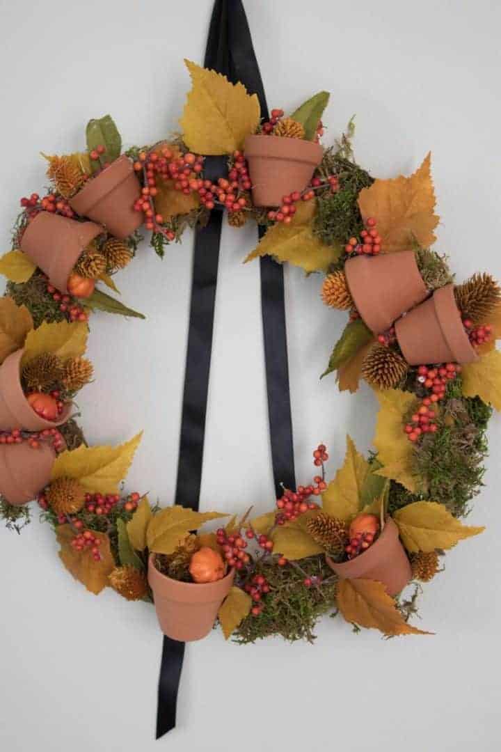fall wreath with mini terracotta pots diy