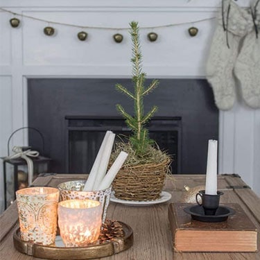 FI-2-How-to-decorate-a-small-living-room-for-Christmas
